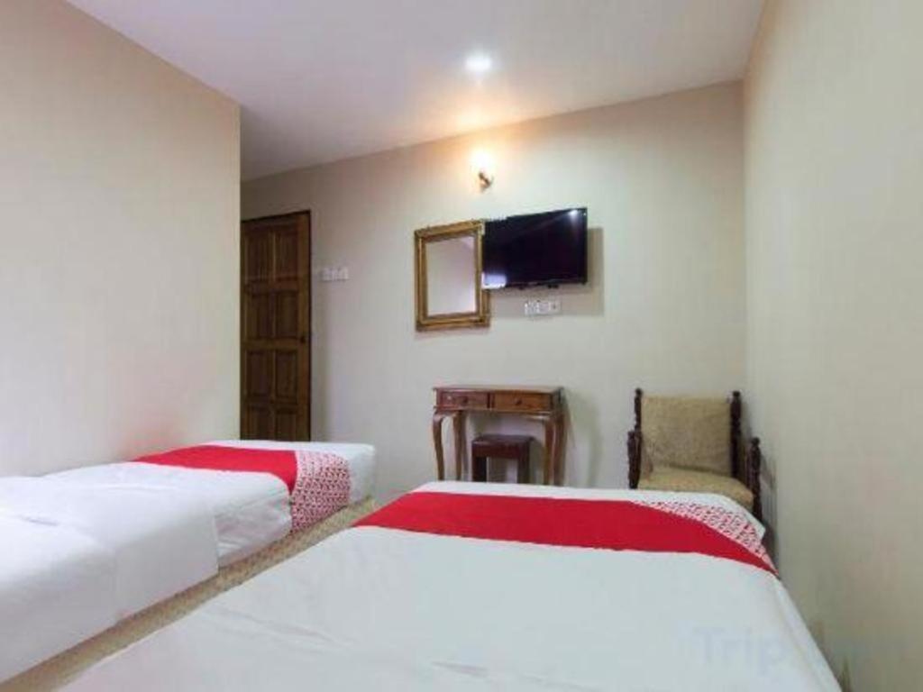 Oyo 44100 Hotel Casavilla Petaling Jaya Buitenkant foto