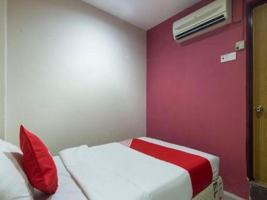 Oyo 44100 Hotel Casavilla Petaling Jaya Buitenkant foto