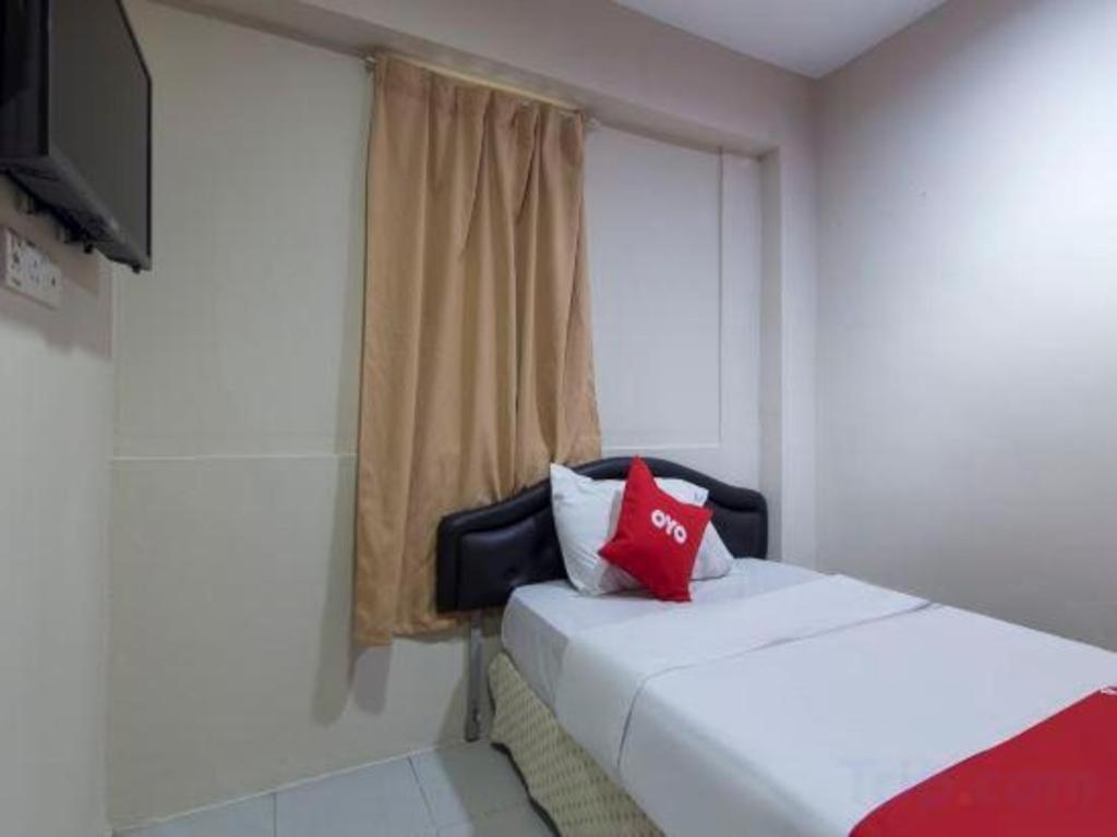 Oyo 44100 Hotel Casavilla Petaling Jaya Buitenkant foto
