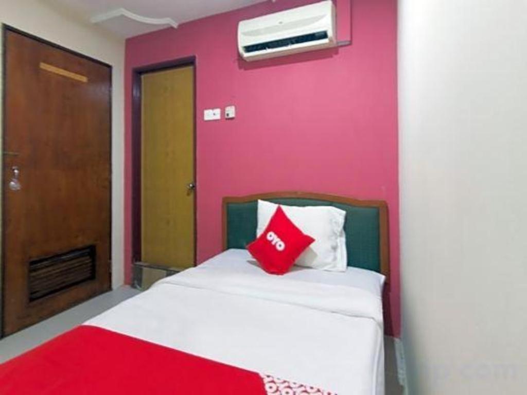 Oyo 44100 Hotel Casavilla Petaling Jaya Buitenkant foto