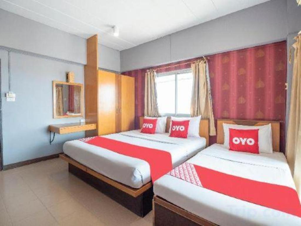 Oyo 44100 Hotel Casavilla Petaling Jaya Buitenkant foto