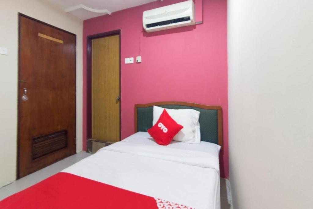 Oyo 44100 Hotel Casavilla Petaling Jaya Buitenkant foto