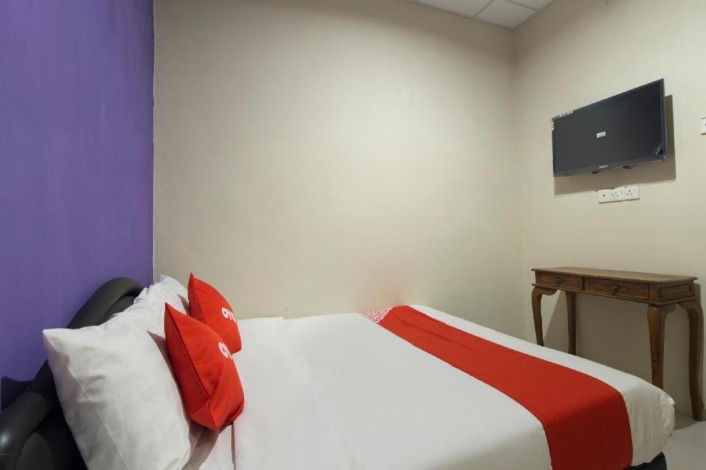 Oyo 44100 Hotel Casavilla Petaling Jaya Buitenkant foto