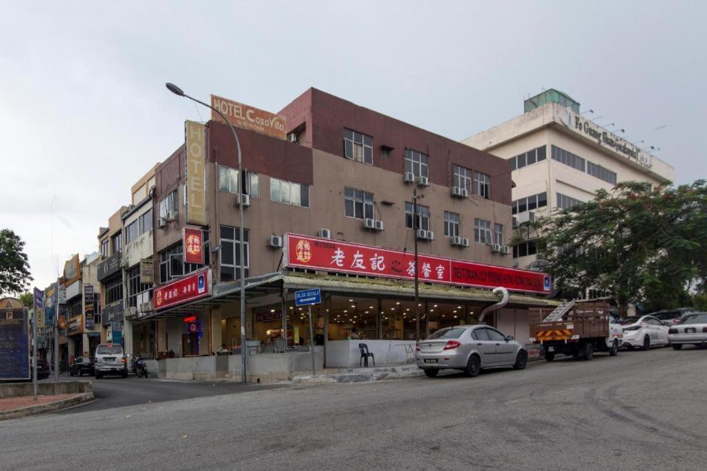 Oyo 44100 Hotel Casavilla Petaling Jaya Buitenkant foto