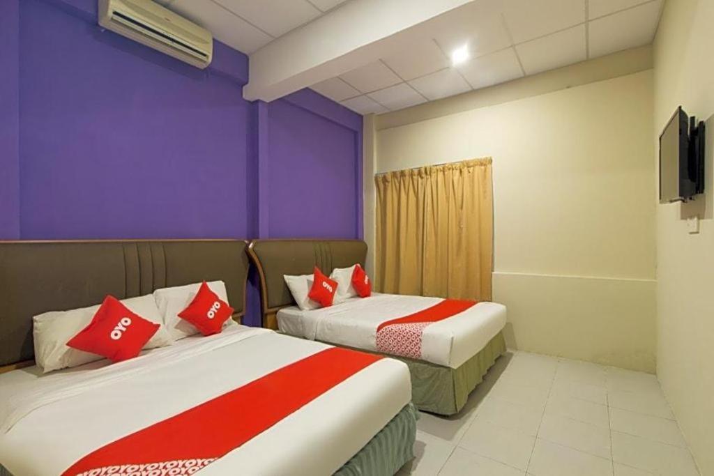 Oyo 44100 Hotel Casavilla Petaling Jaya Buitenkant foto