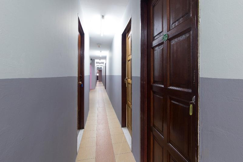Oyo 44100 Hotel Casavilla Petaling Jaya Buitenkant foto