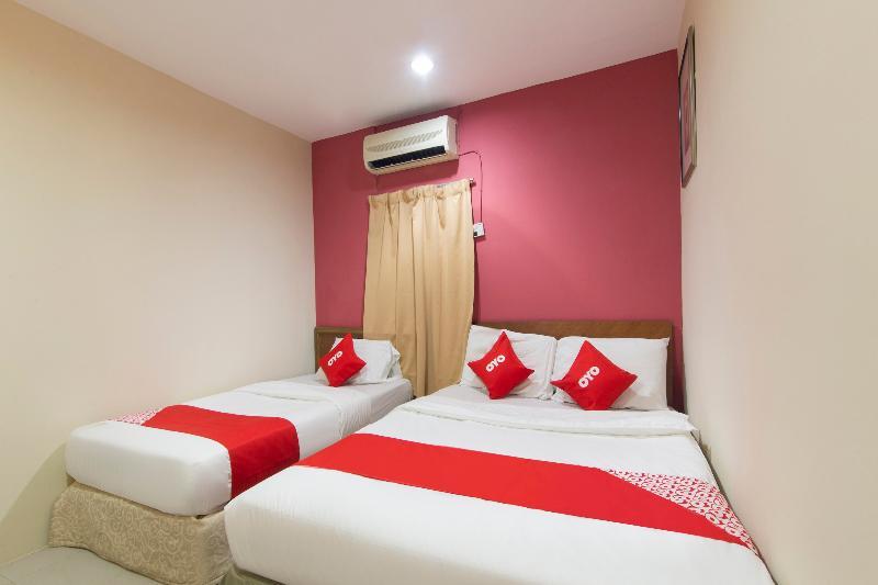 Oyo 44100 Hotel Casavilla Petaling Jaya Buitenkant foto