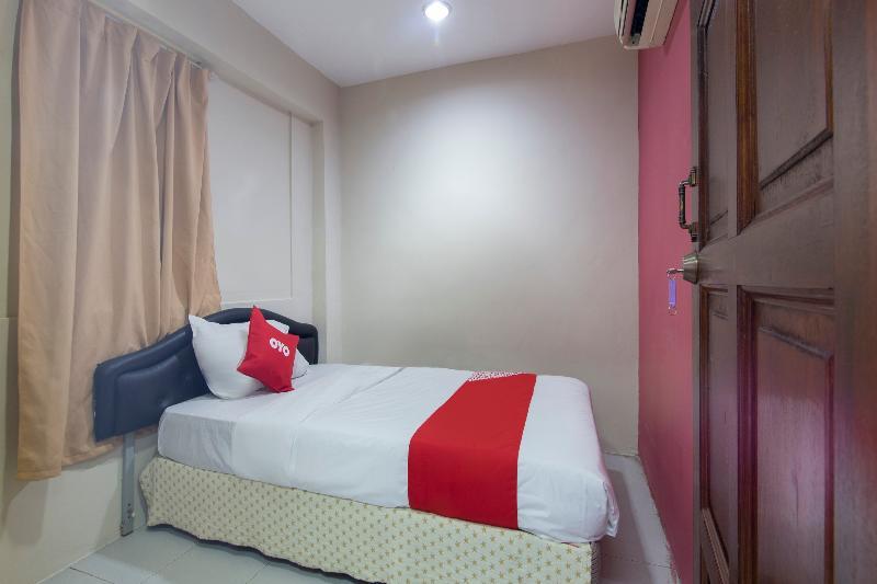 Oyo 44100 Hotel Casavilla Petaling Jaya Buitenkant foto