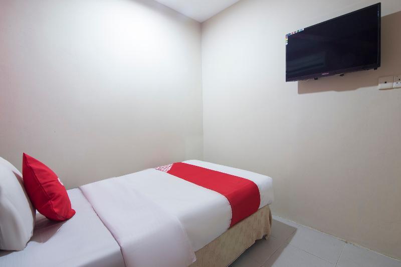 Oyo 44100 Hotel Casavilla Petaling Jaya Buitenkant foto