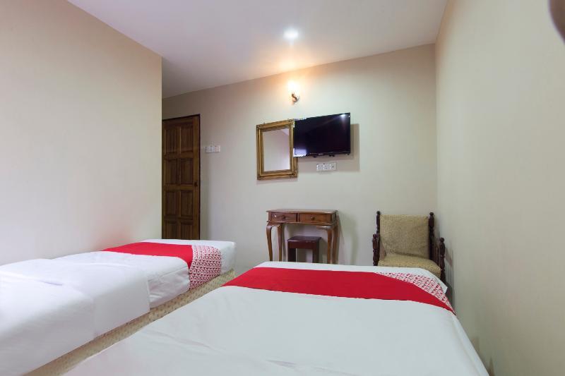 Oyo 44100 Hotel Casavilla Petaling Jaya Buitenkant foto